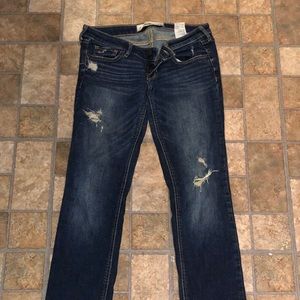 Size 3 hollister jeans medium wash distressed